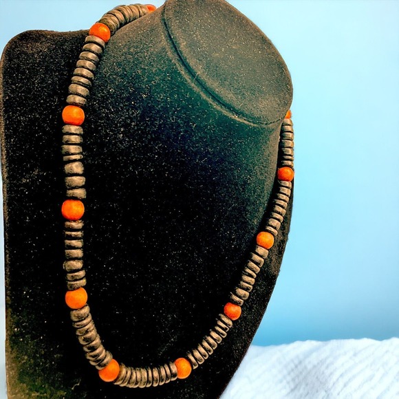 Black and Brown Wood Beaded Stretch Unisex 18 1/8 Inch Necklace! - Picture 1 of 6